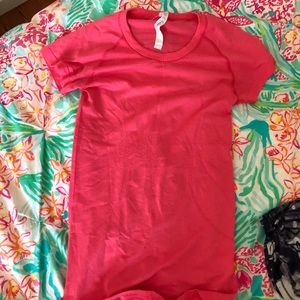 Lululemon Swiftly Tech Short Sleeve